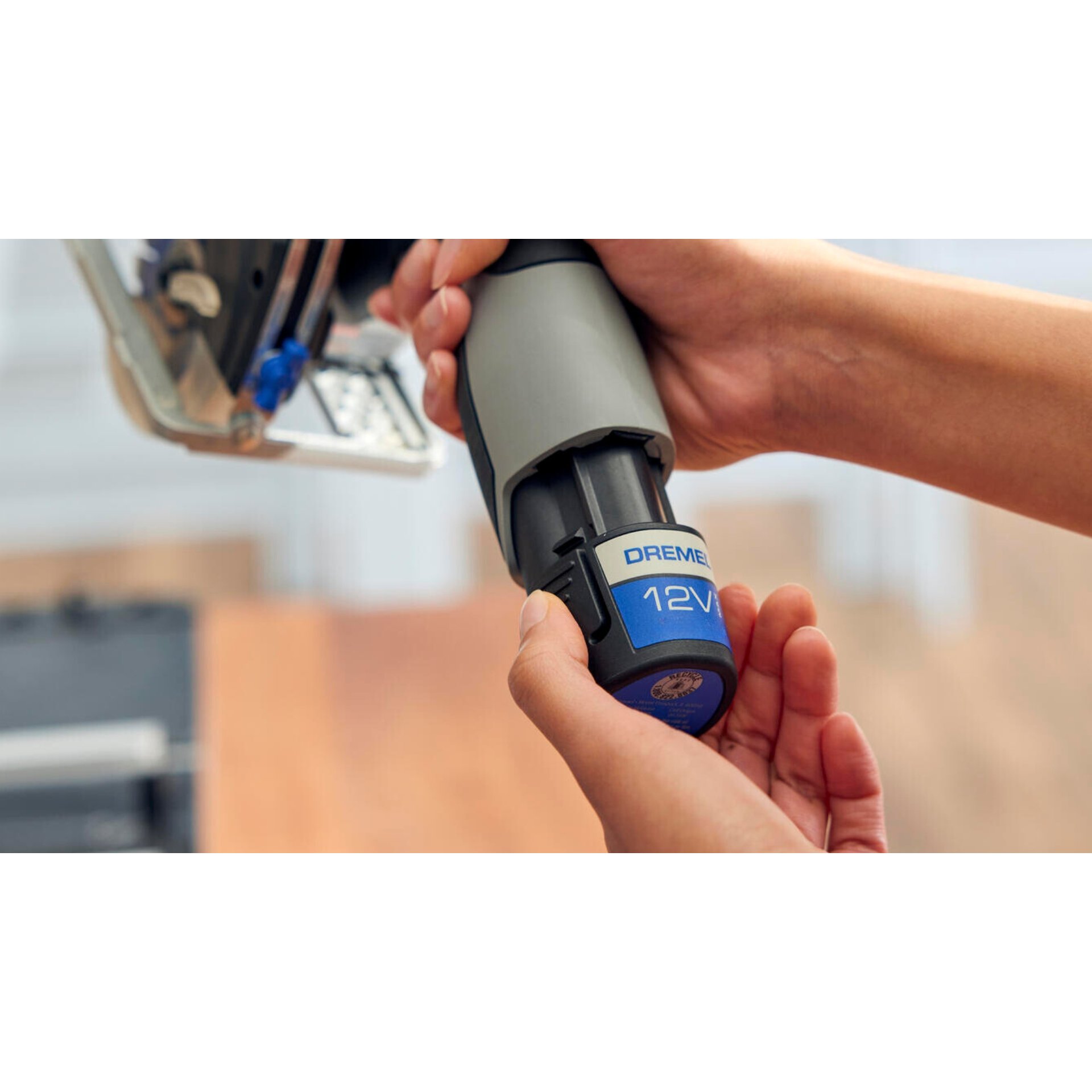 DREMEL® Blueprint Akku-Kompaktsäge 12V