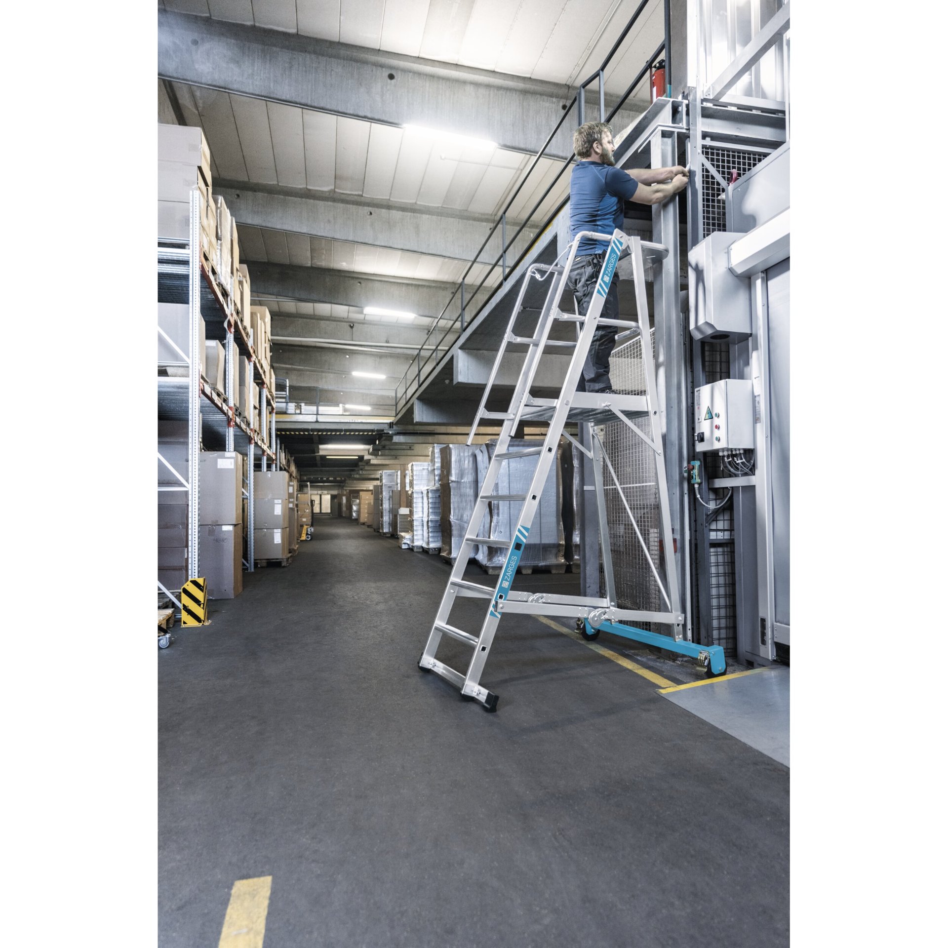 ZAP Safemaster Plus S - LM-Plattformleiter 4 Sprossen