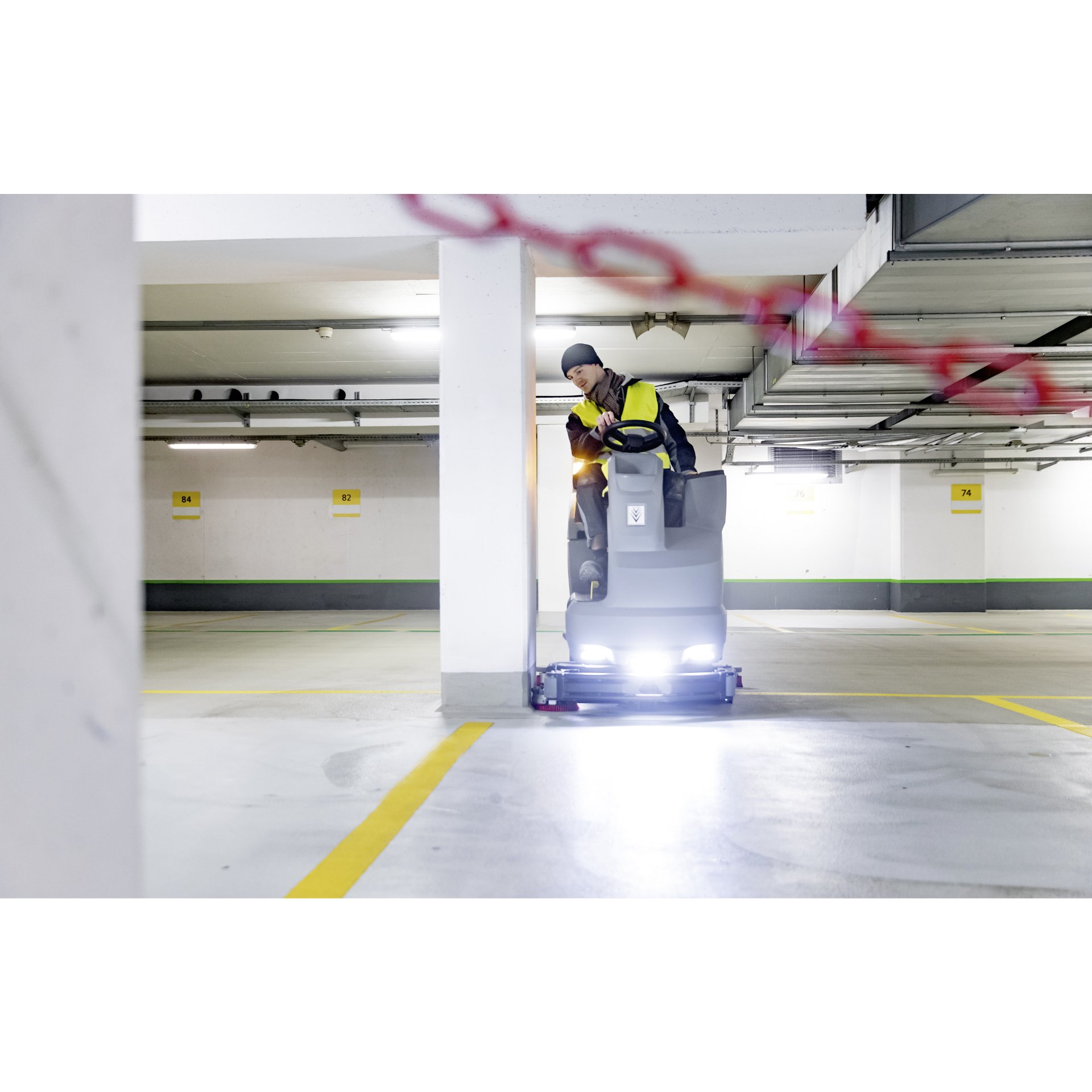 Kärcher Aufsitz-Scheuersaugmaschine B 150 R Bp Pack+170Ah AGM+D 90