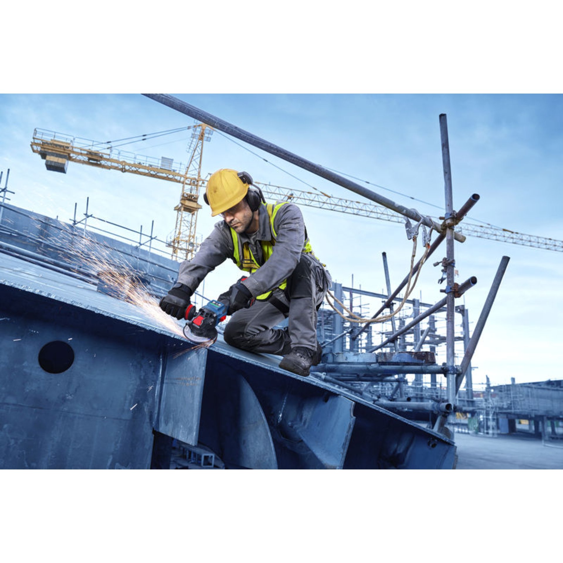 Akku-Winkelschleifer mit X-LOCK EXWX18V-15S