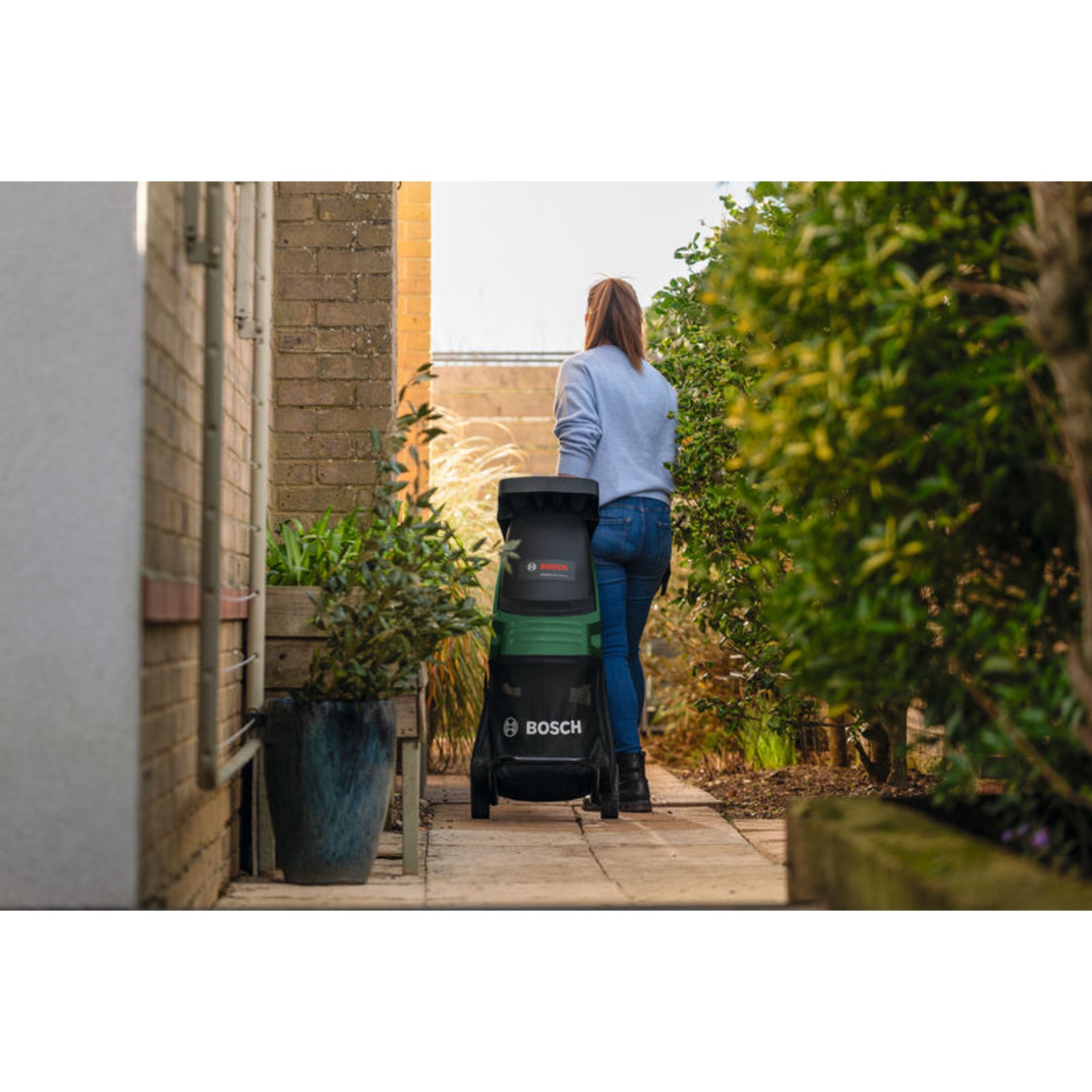 Akku-Häcksler UniversalShredder 2x18V-25