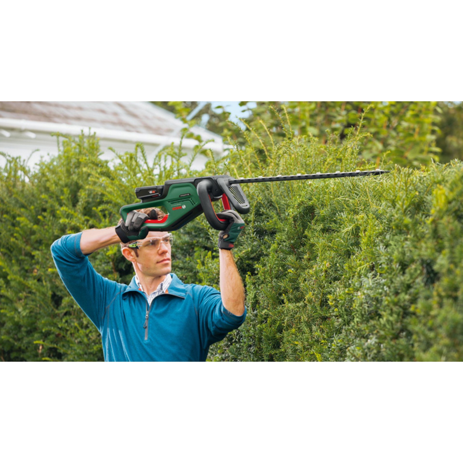 Akku-Heckenschere UniversalHedgeCut 18V-50, Akkupack 18V 2,5Ah