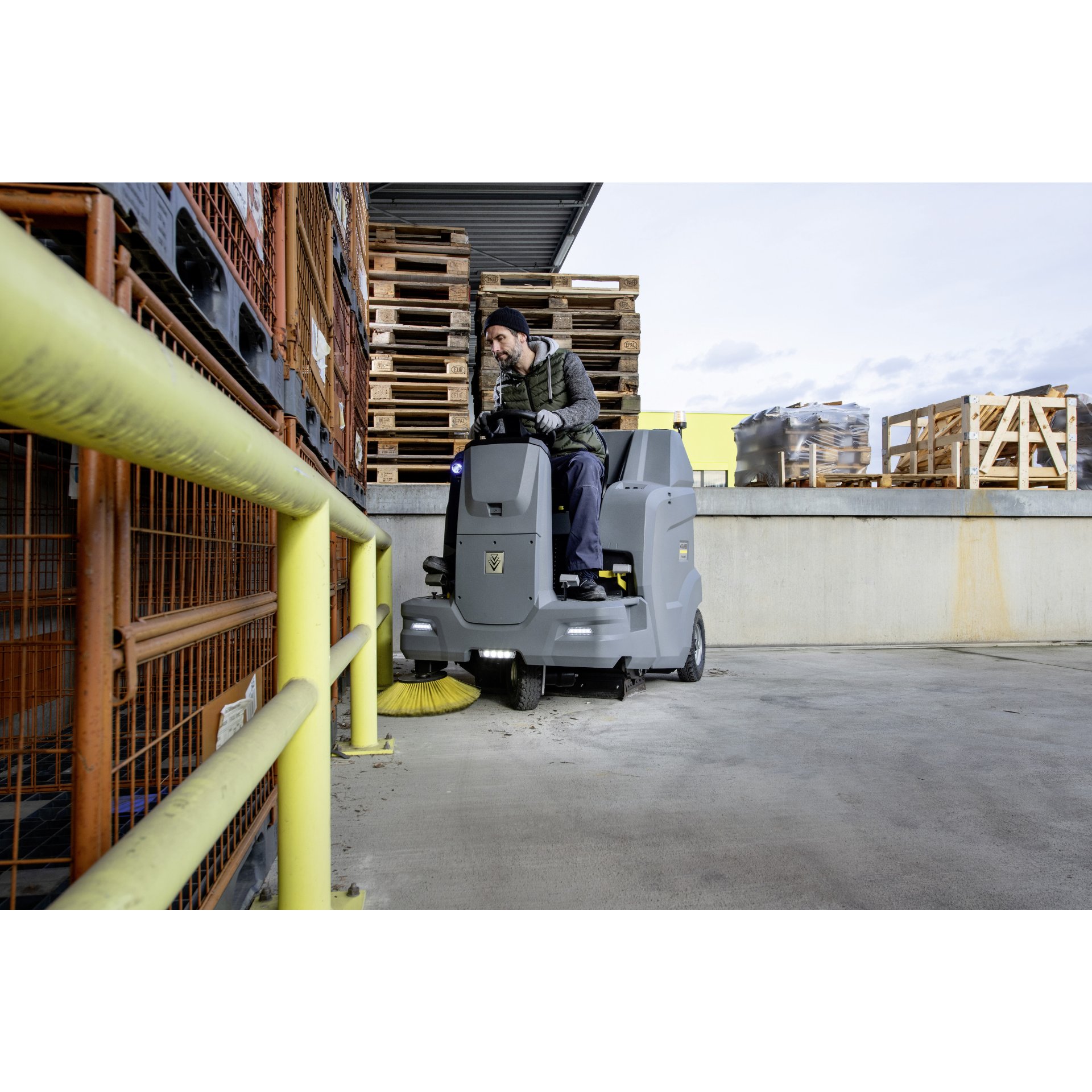 Kärcher Aufsitz-Kehrsaugmaschine KM 100/120 R G