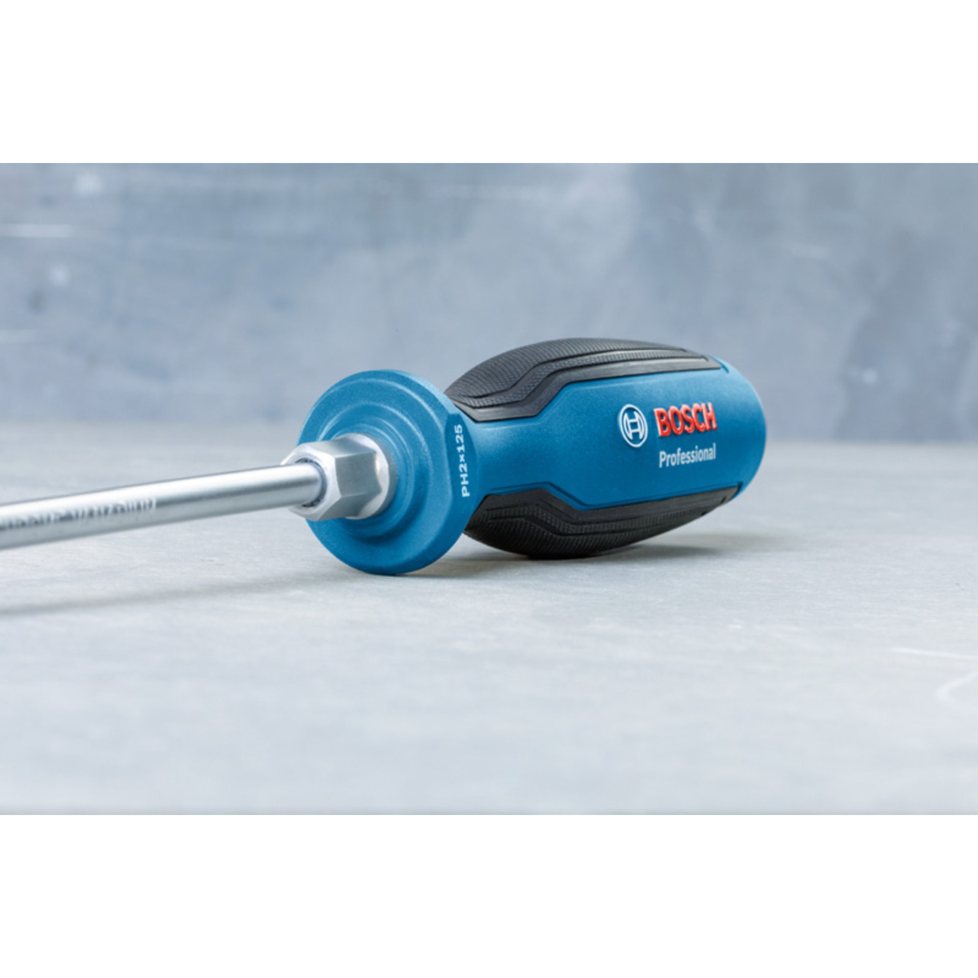 Combo Kit GSR 12V-15 Professional und Handwerkzeuge