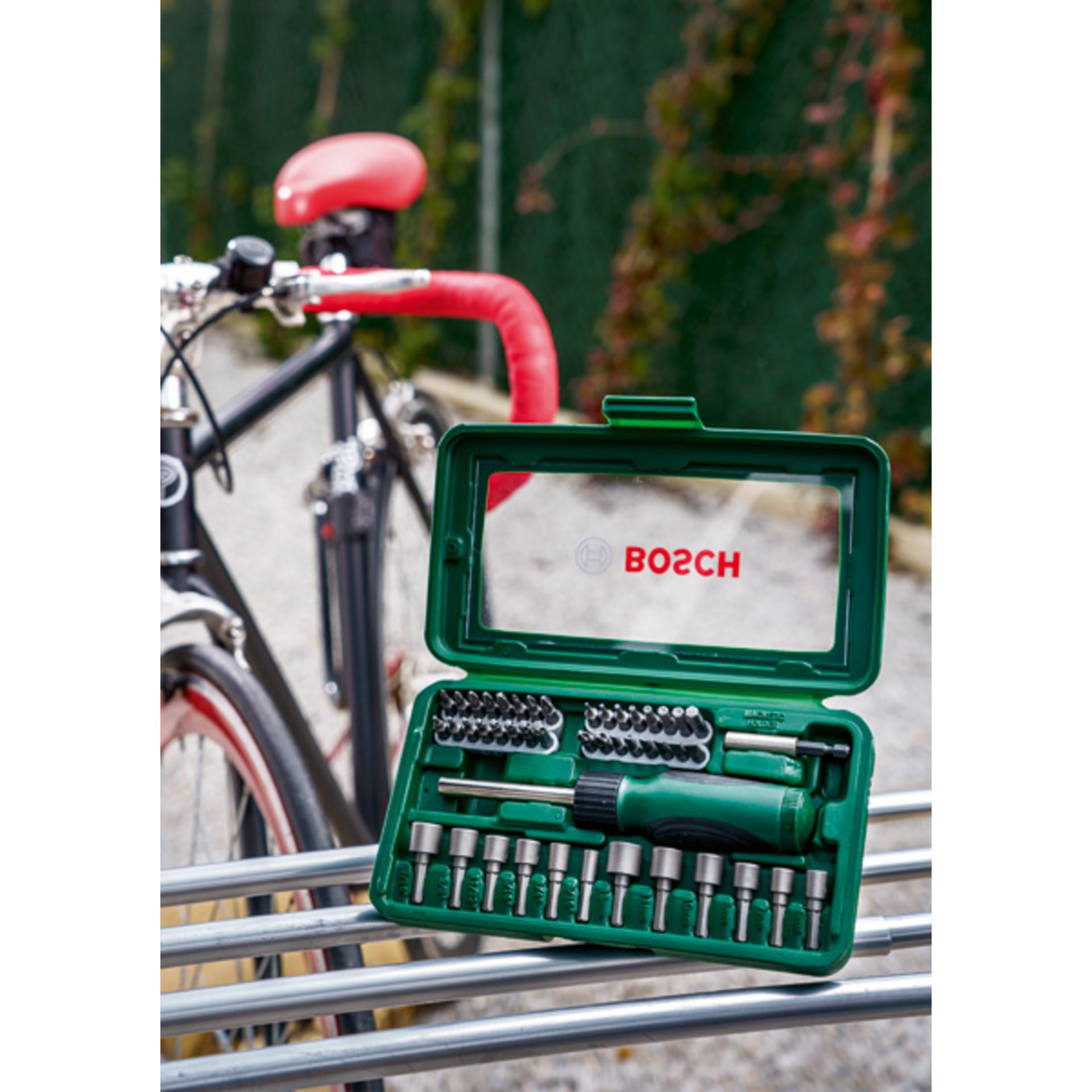 Schraubendreher-Set, 46-teilig, mit Bit Garage im Handgriff