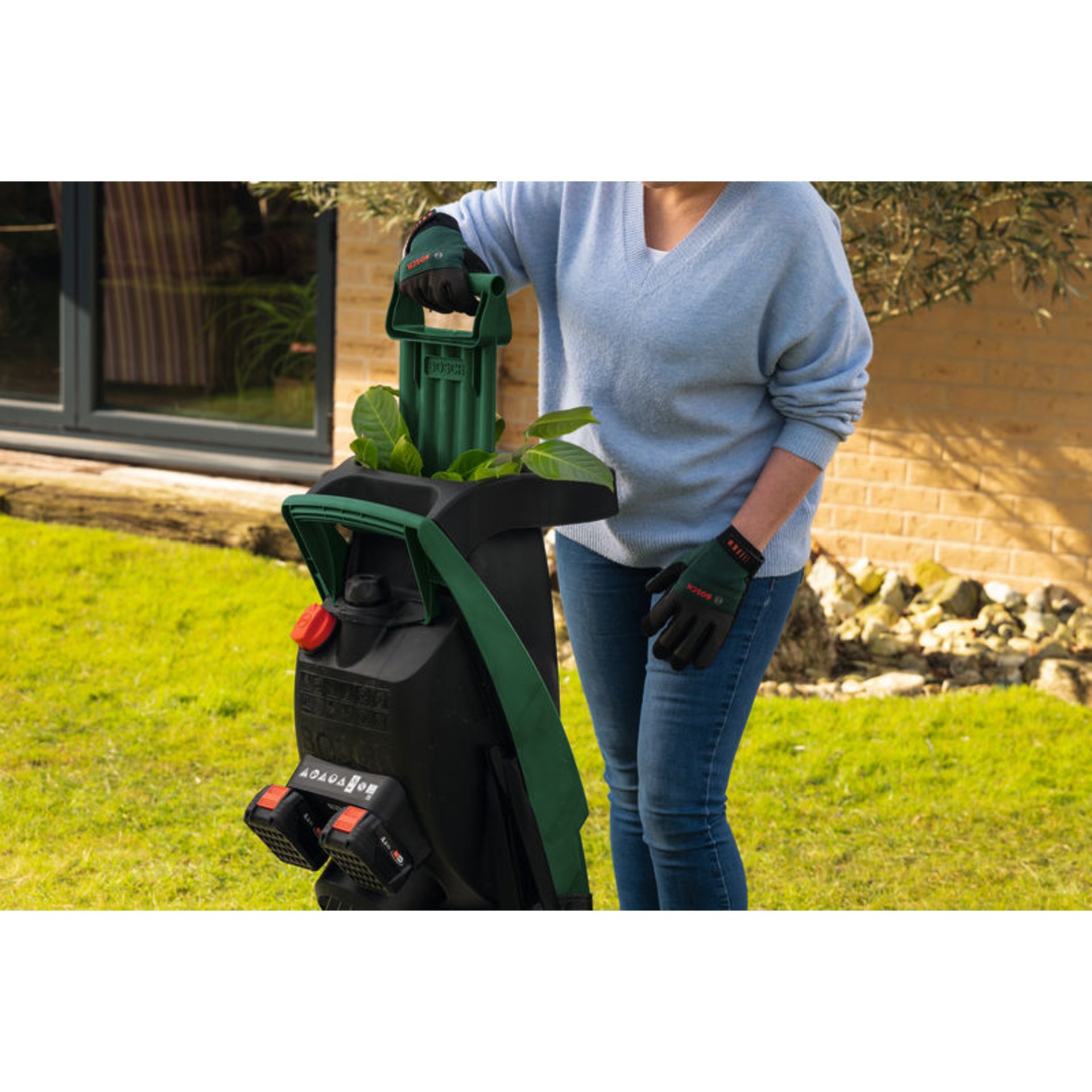Akku-Häcksler UniversalShredder 2x18V-25