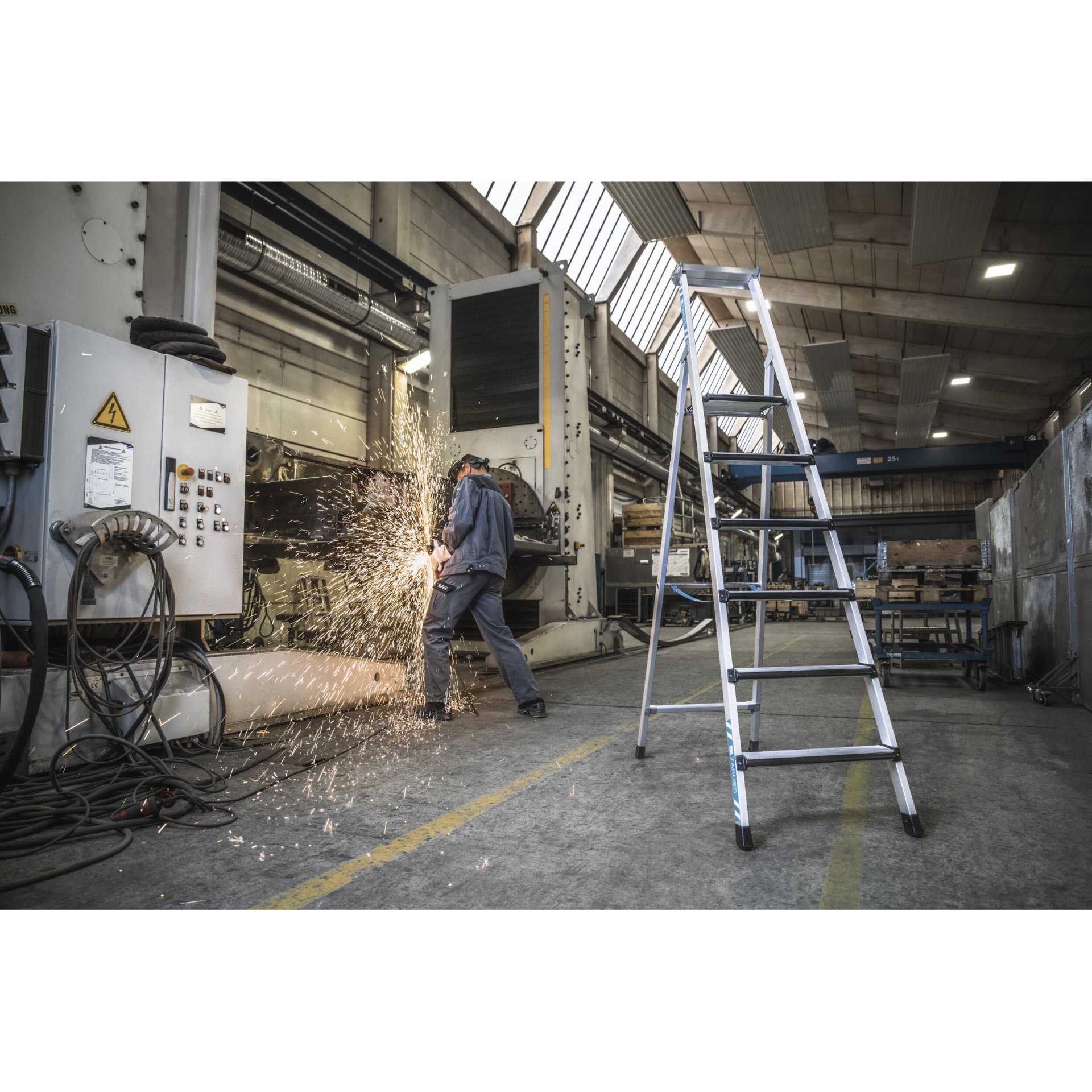 Comfortstep S - LM-Stufen-Stehleiter 4 Stufen