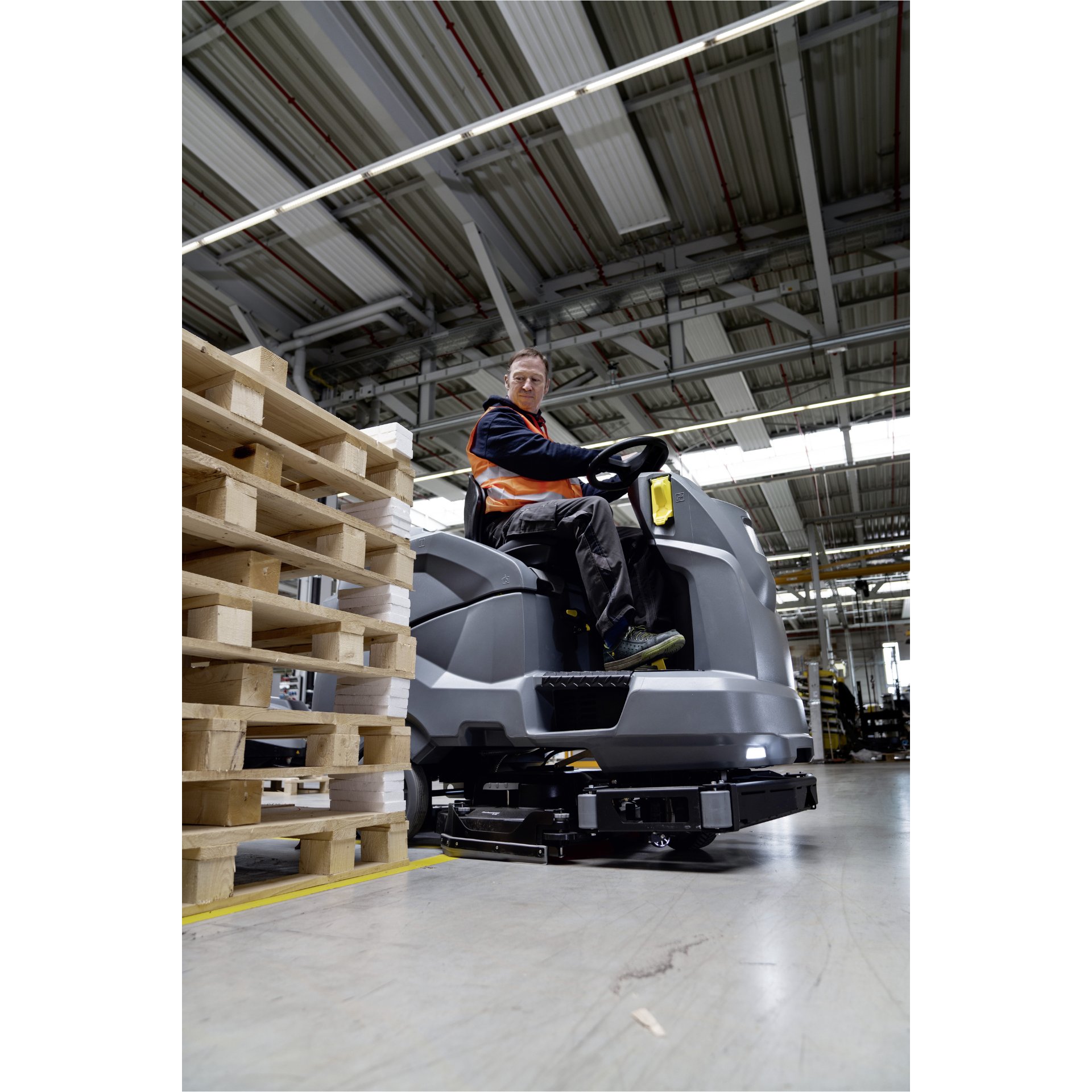 Kärcher Aufsitz-Scheuersaugmaschine B 220 R Bp Pack DOSE+240Ah Wet+Rins+D90