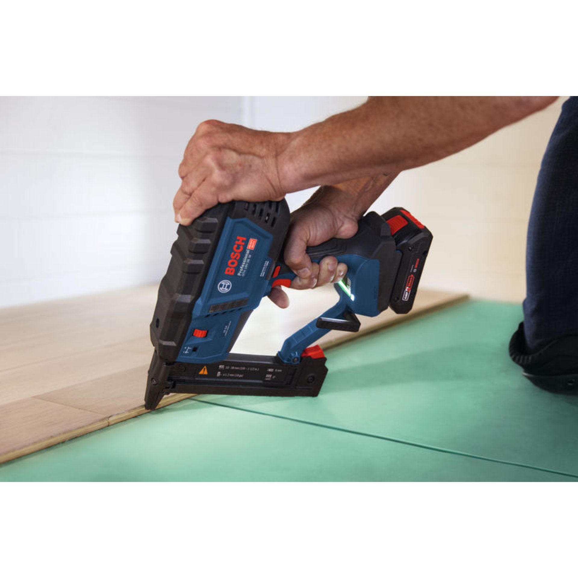 Akku-Holzklammerer GTH 18V-38 M in L-BOXX