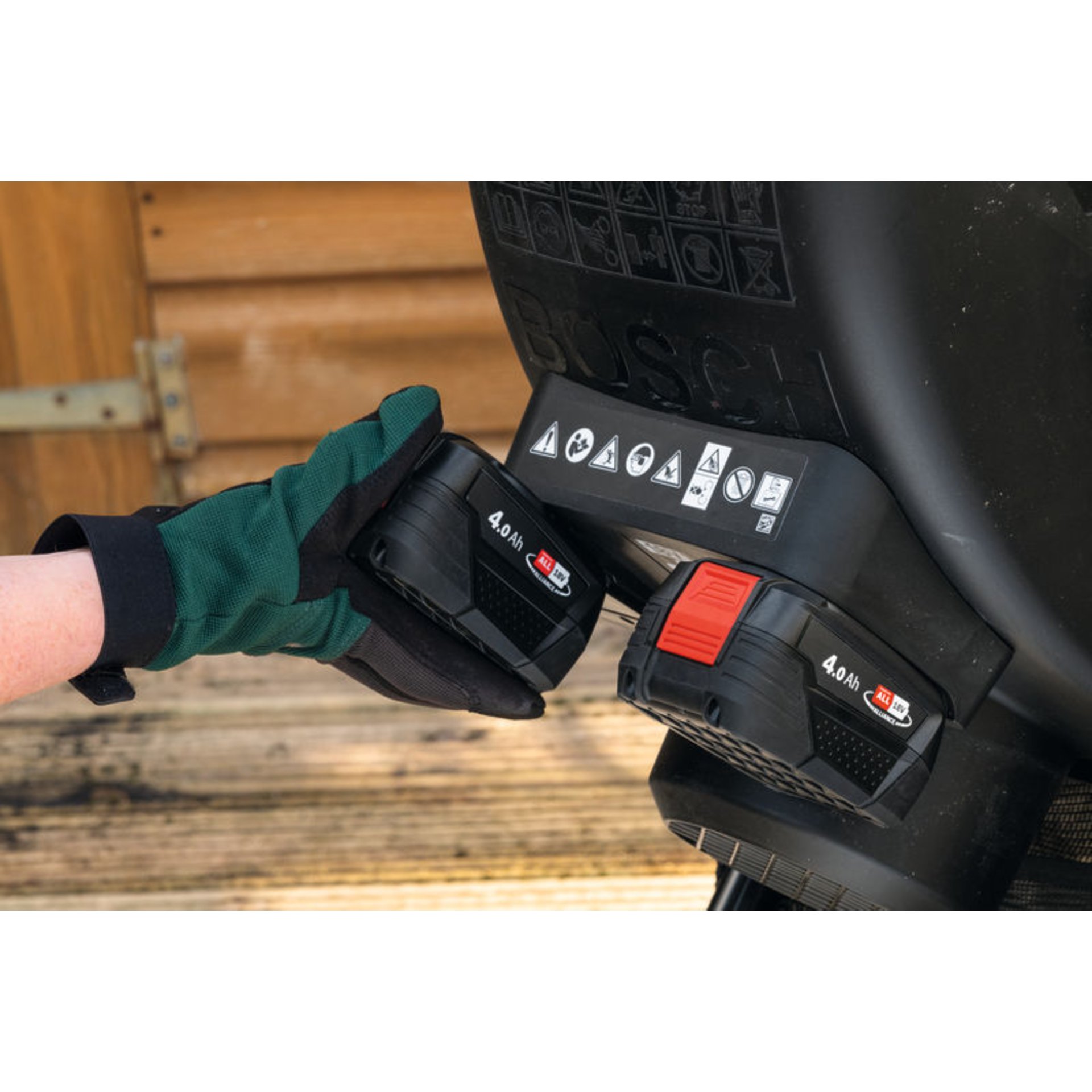 Akku-Häcksler UniversalShredder 2x18V-25