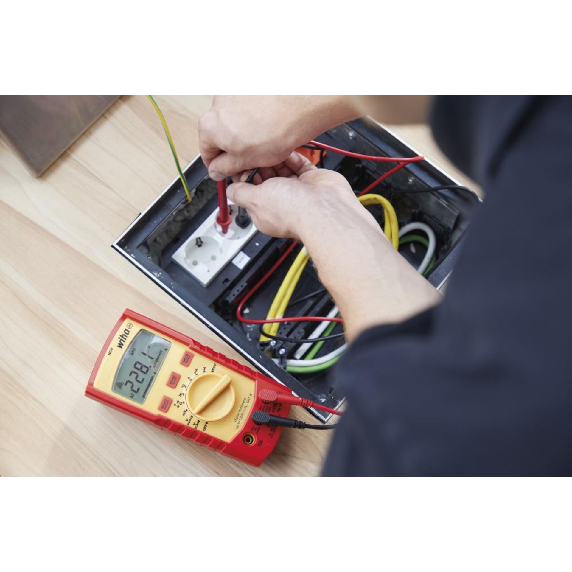 Digital-Multimeter 0-1000 V AC, CAT IV Wiha