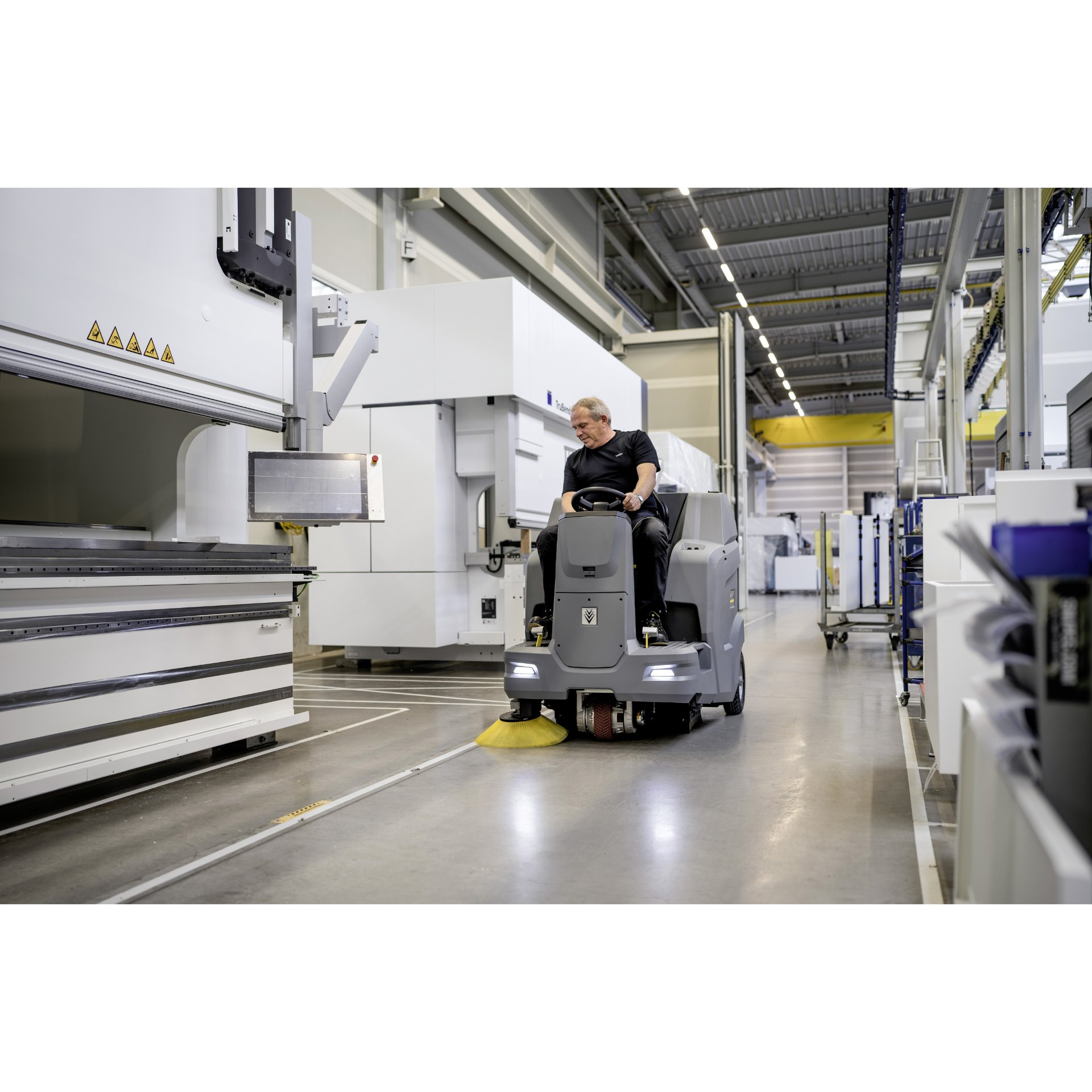 Kärcher Kehrsaugmaschine  KM 100/120 R Bp Pack 160Ah Li+FC