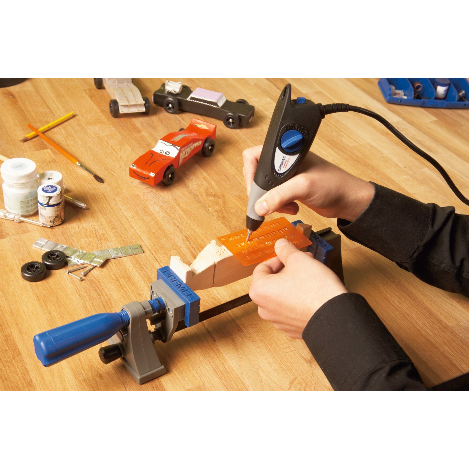 DREMEL® Gravierer 290-3 Hobby (35 W) mit 3 Zubehöre, 4 Designschablonen
