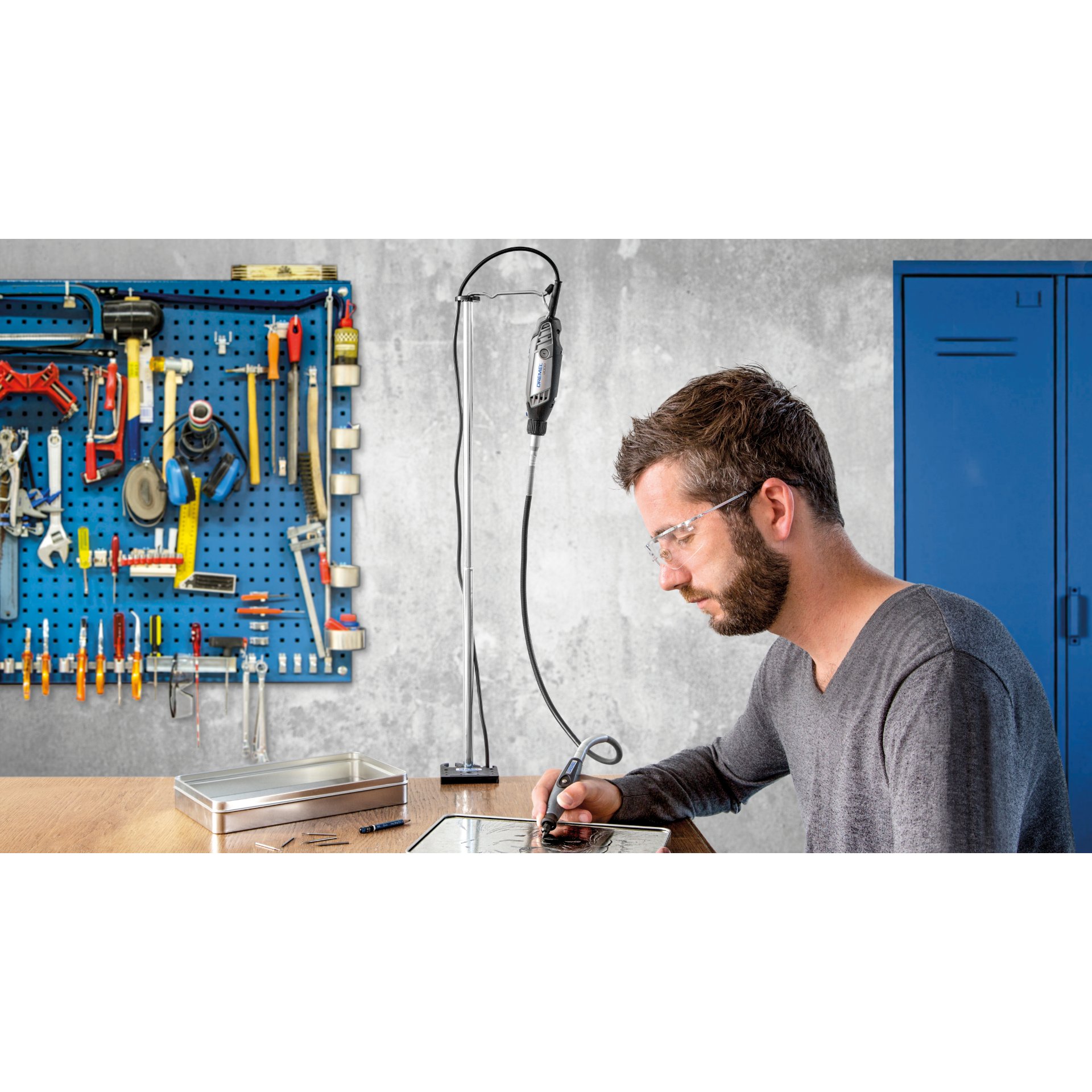 DREMEL® Werkzeugständer zum Aufhängen der biegsamen Welle
