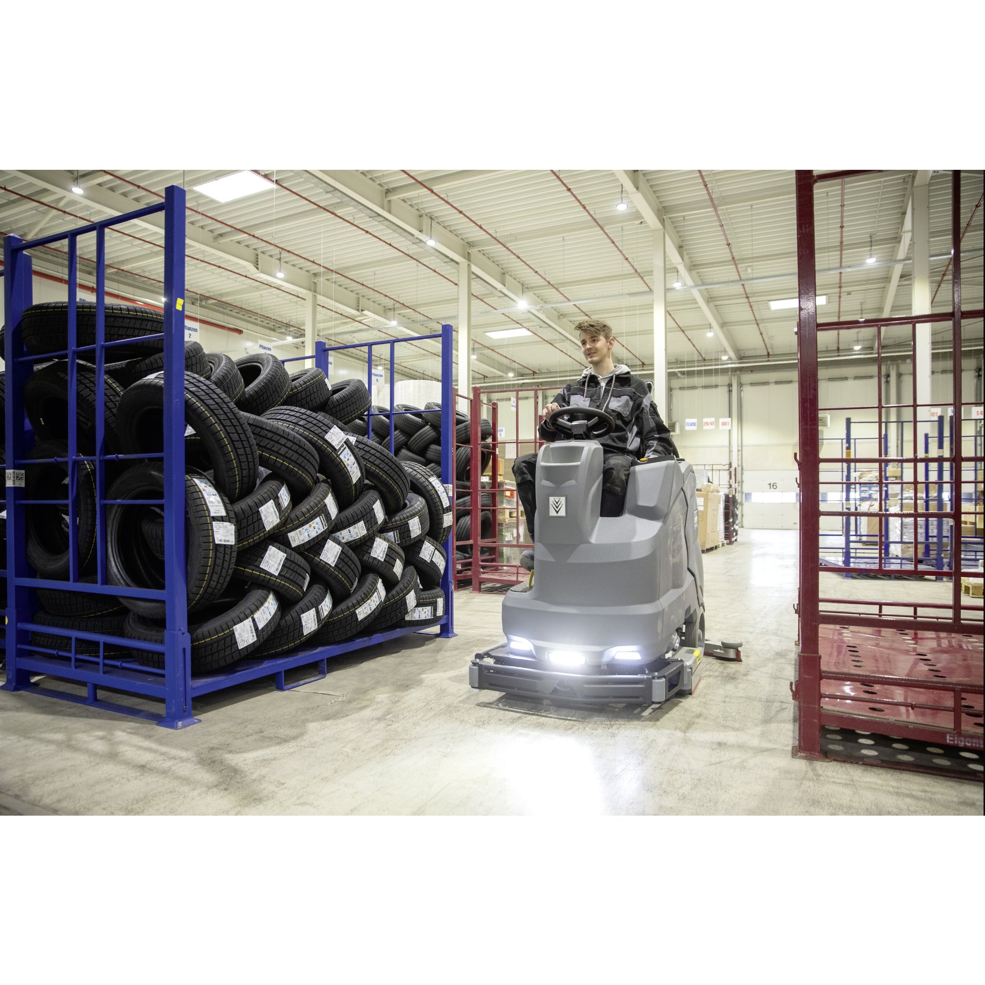 Kärcher Aufsitz-Scheuersaugmaschine B 150 R Bp PACK DOSE+SB+240Ah Li+Ri+R85