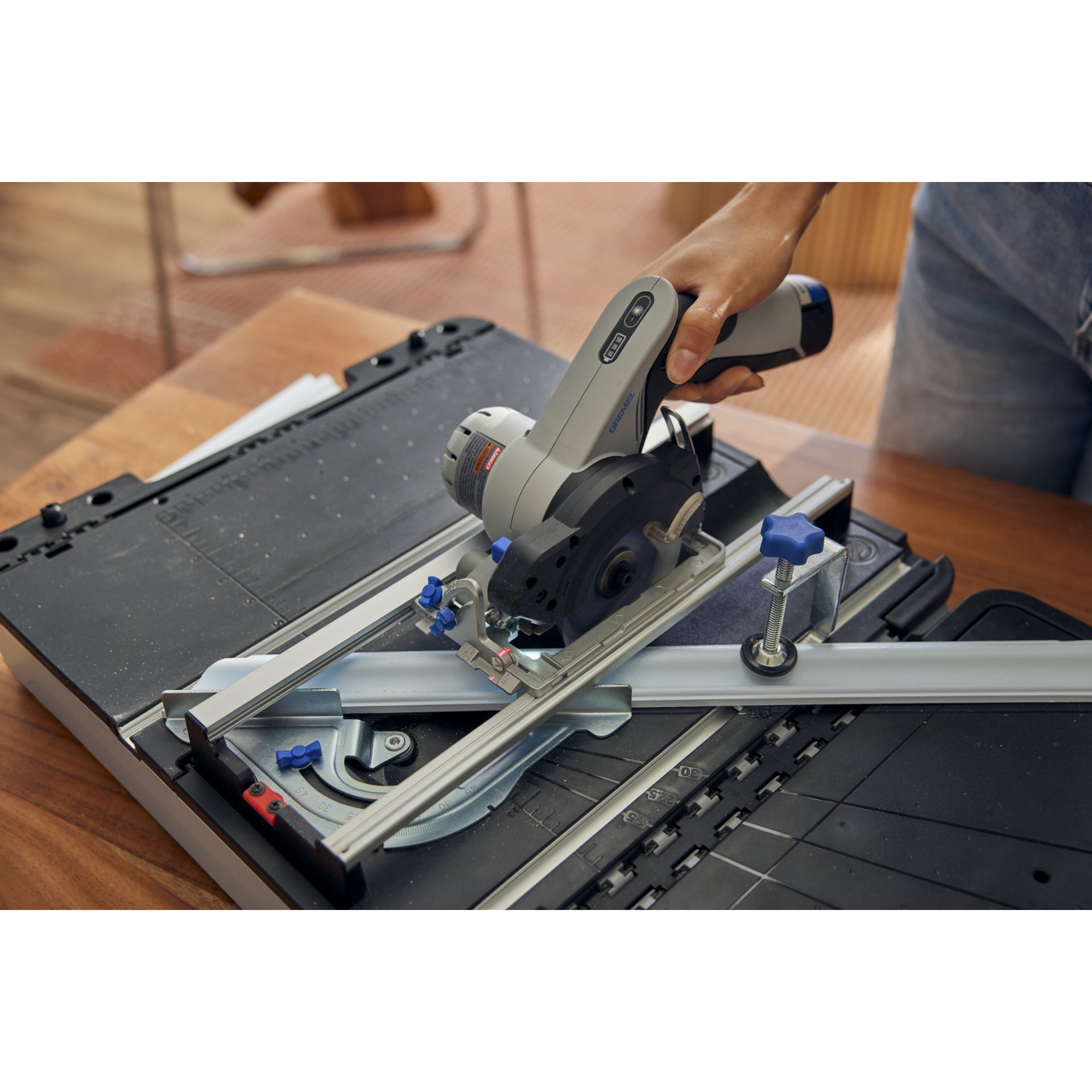 DREMEL® Blueprint Mobile Sägestation