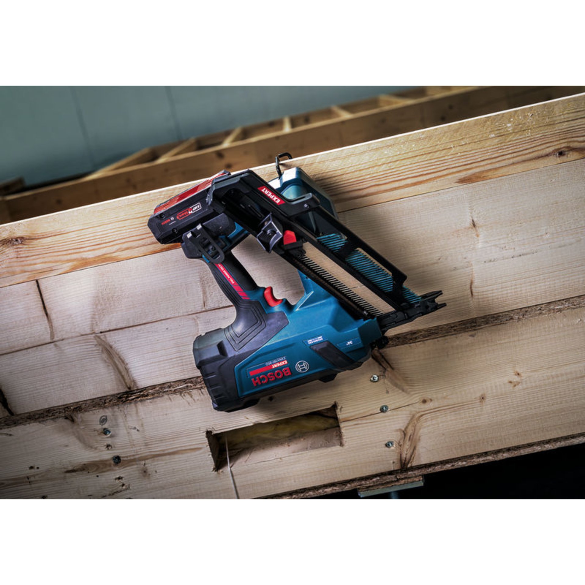 Akku-Holznagler EXNH18V-90D in XL-BOXX